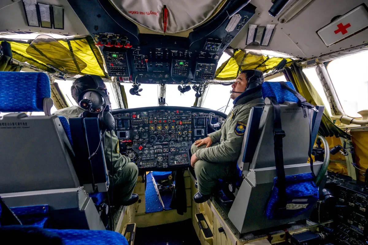 Shaanxi Y-8 F200W Национальной гвардии Казахстана