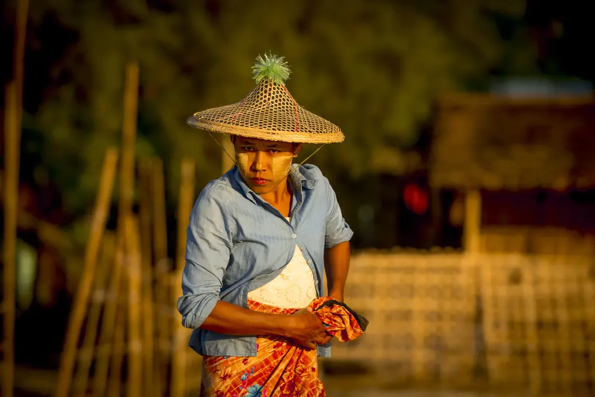 Portrait of the burmese woman