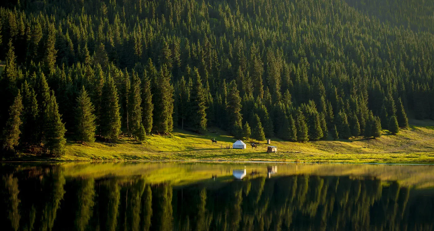 Mountain lake. Kungey Ala-Too, Kyrgyzstan