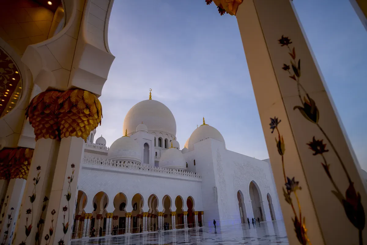 Sheikh Zayed Grand Mosque (جَامِع ٱلشَّيْخ زَايِد ٱلْكَبِيْر), Abu Dhabi