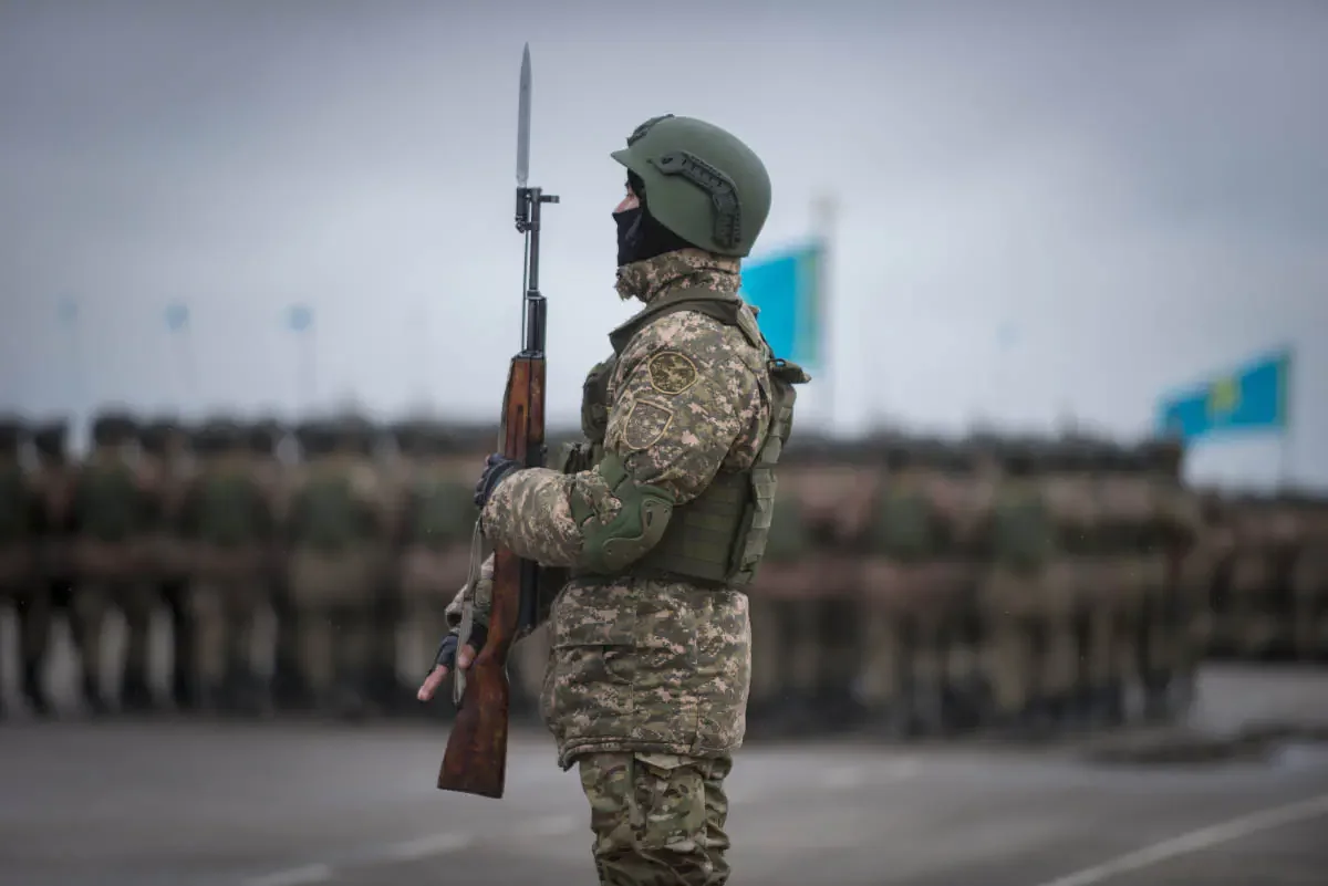 Вооружённые силы Казахстана раз в несколько лет проводят Боевой парад 7 мая, в День защитника Отечества