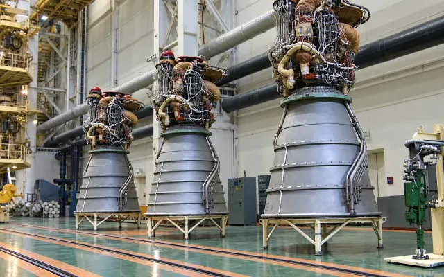 RD-0120 Engines of the Energia Launch Vehicle's Core Stage