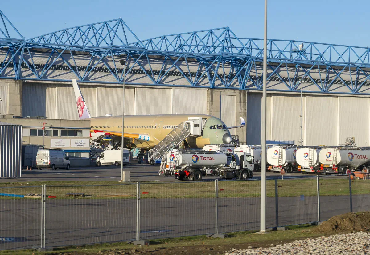 Главный завод Airbus. Аэропорт Тулуза — Бланьяк, Франция
