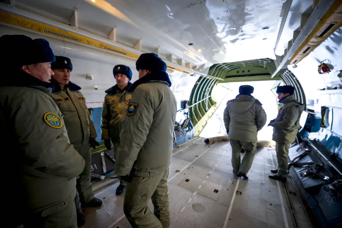 Shaanxi Y-8 F200W Национальной гвардии Казахстана