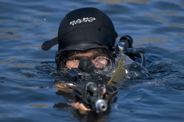 Training of Kazakhstan combat swimmers Search - 2018