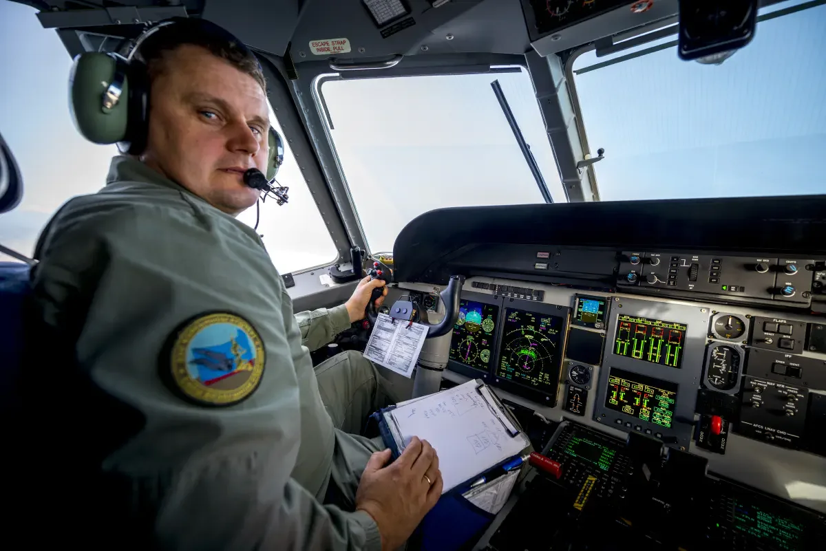 CASA C-295 ВВС Казахстана (в полёте)