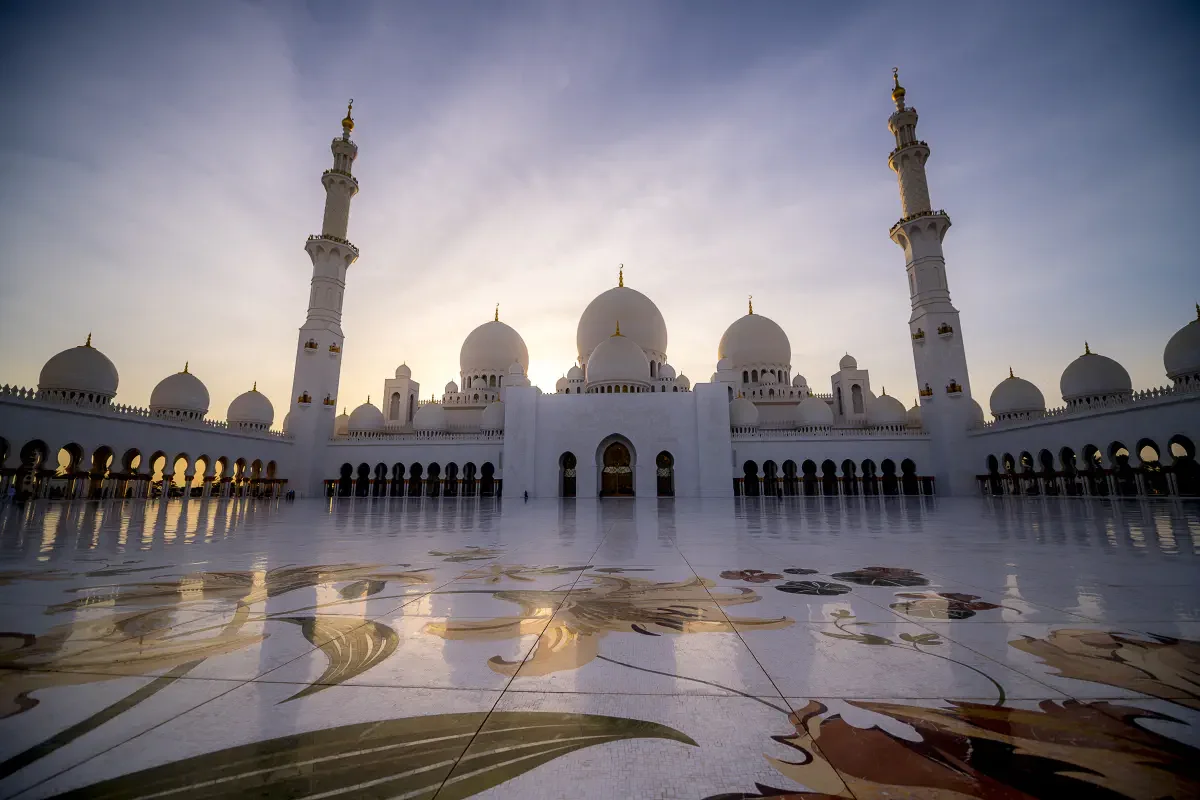 Sheikh Zayed Grand Mosque (جَامِع ٱلشَّيْخ زَايِد ٱلْكَبِيْر), Abu Dhabi