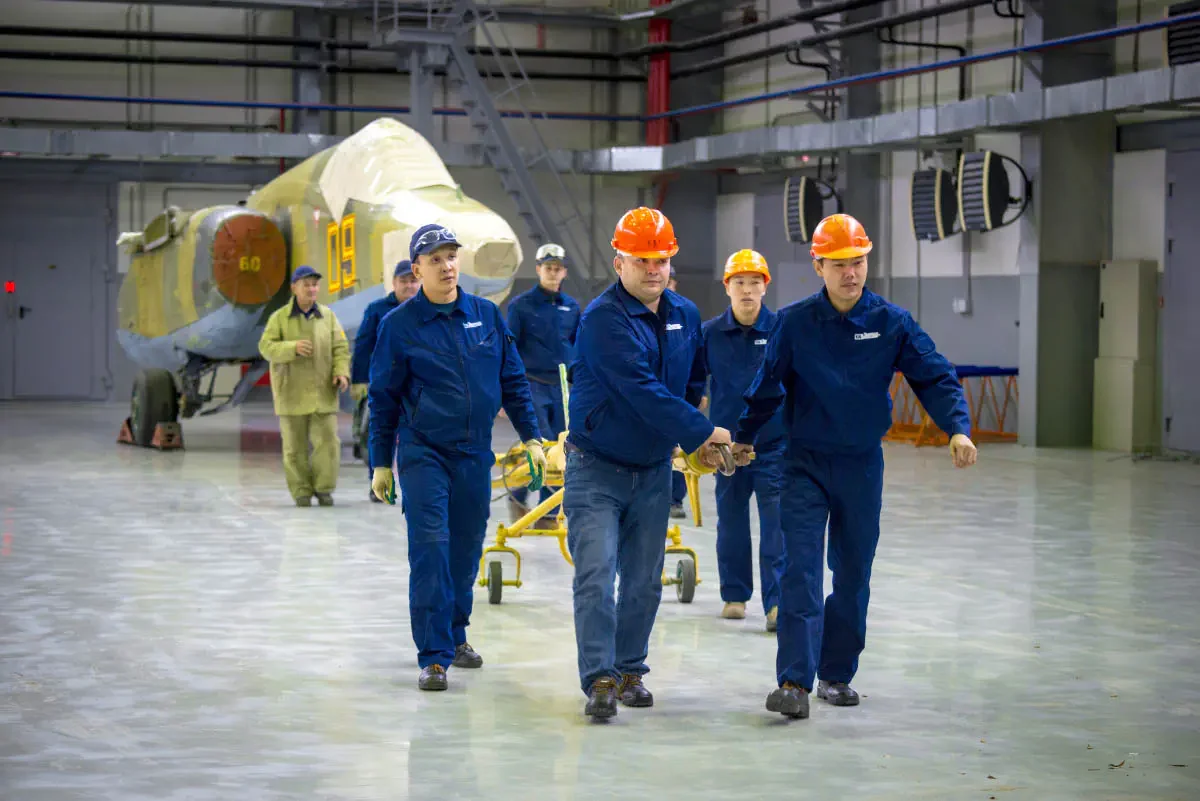 Kazakhstan Aviation Industry — компания, которая производит, обслуживает и ремонтирует авиационную технику для ВВС Казахстана