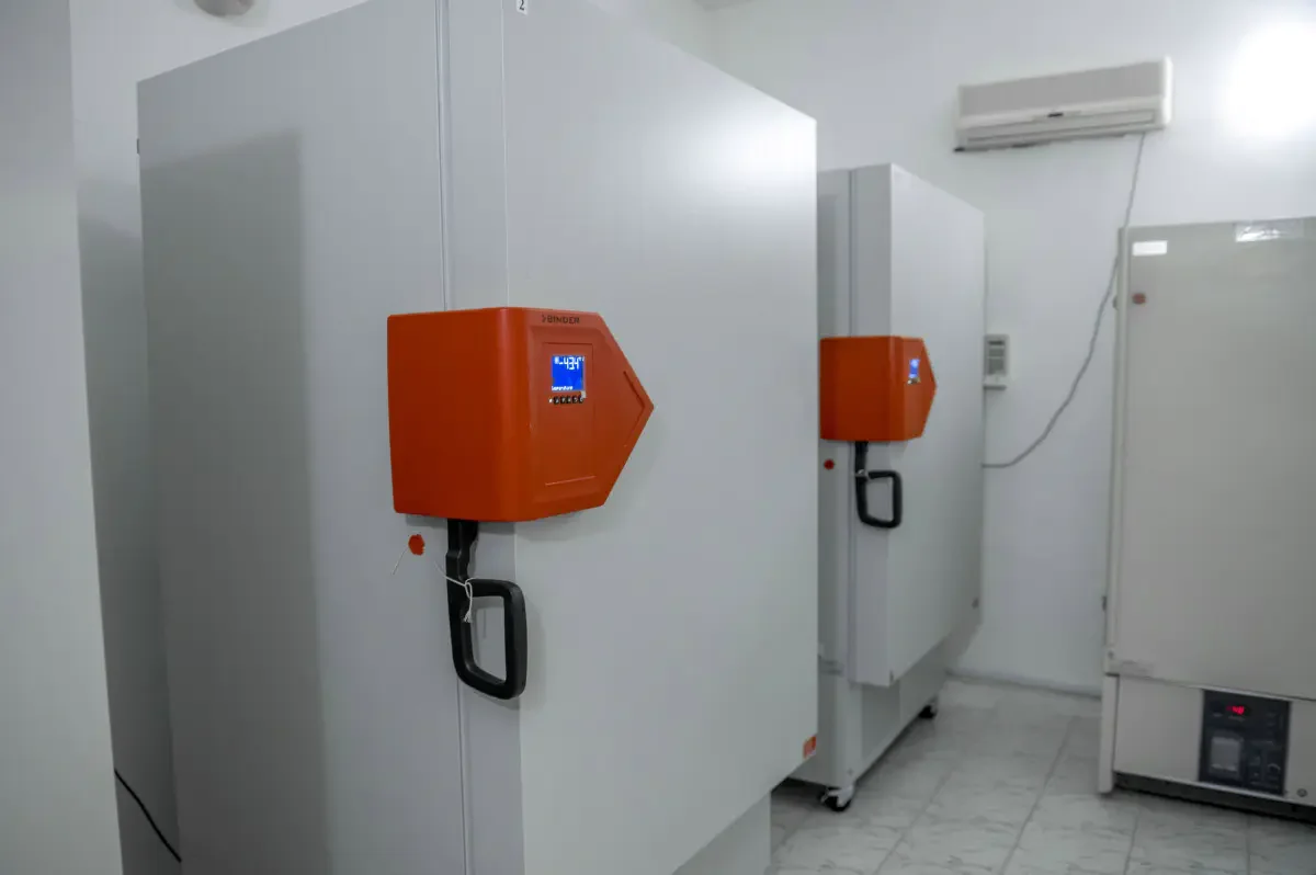 QazVac (QazCovid-in) — казахстанская вакцина от COVID-19, разработанная в НИИ проблем биологической безопасности. Посёлок Гвардейский, Жамбылская область, Казахстан