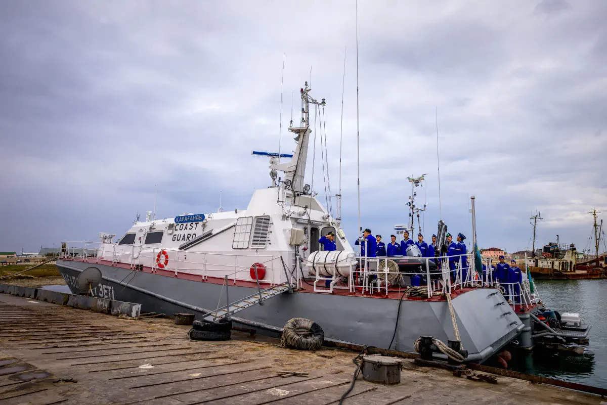 Подразделения береговой охраны Казахстана охраняют водную границу страны на Каспийском море