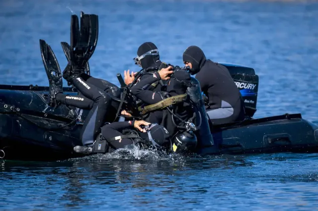 Training of Kazakhstan combat swimmers Search - 2018