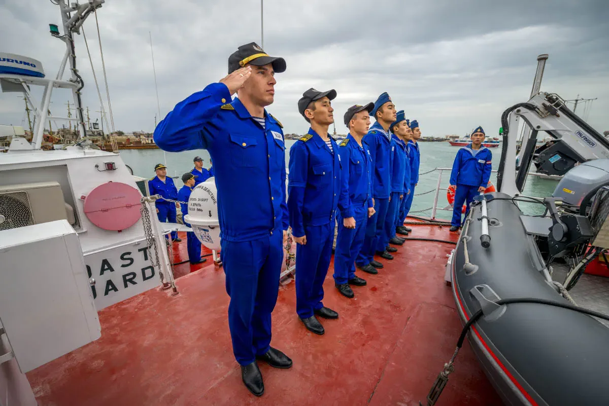 Подразделения береговой охраны Казахстана охраняют водную границу страны на Каспийском море